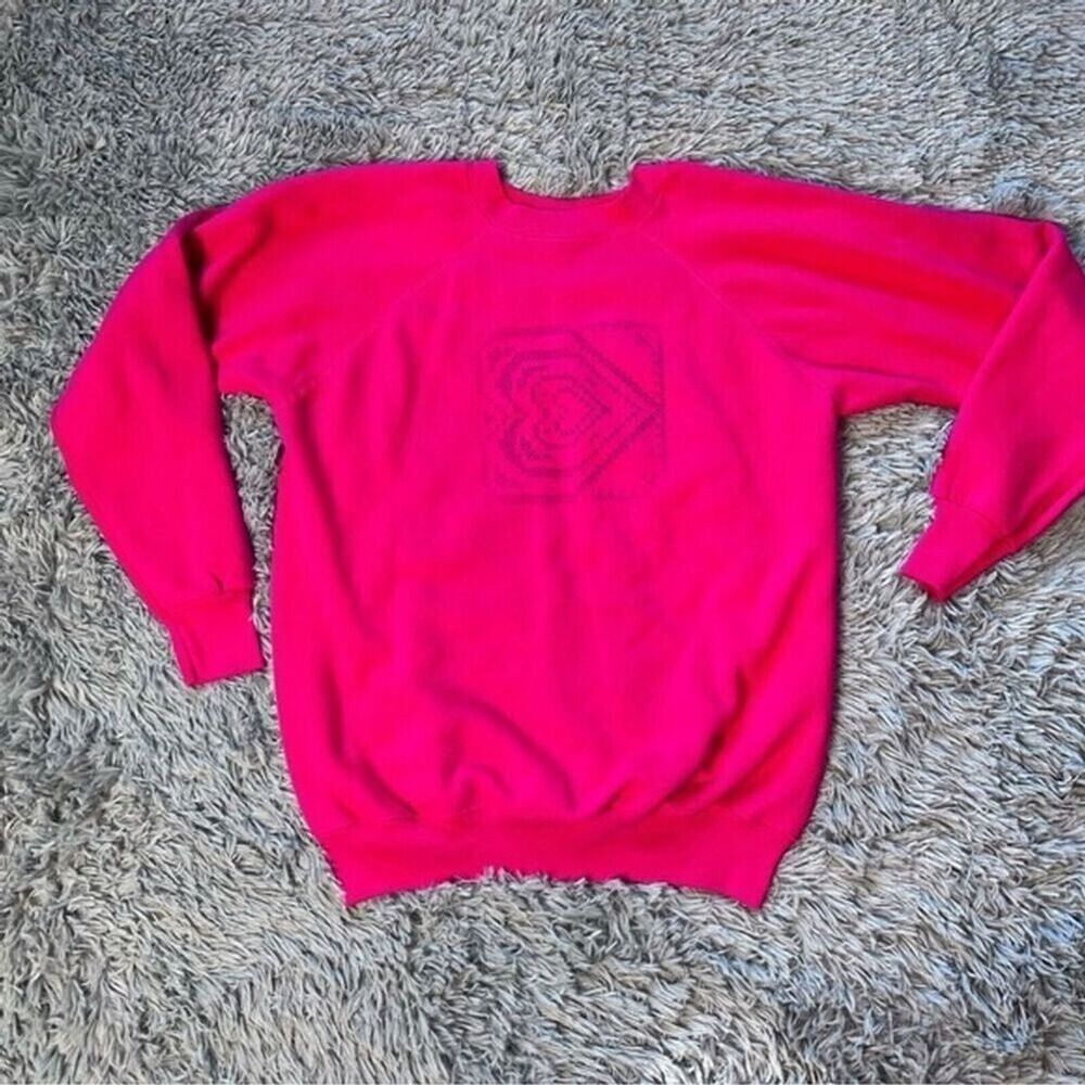 Vintage Hanes Pink Heart Crewneck Sweatshirt Women’s Large 90s RUNS SMALL
